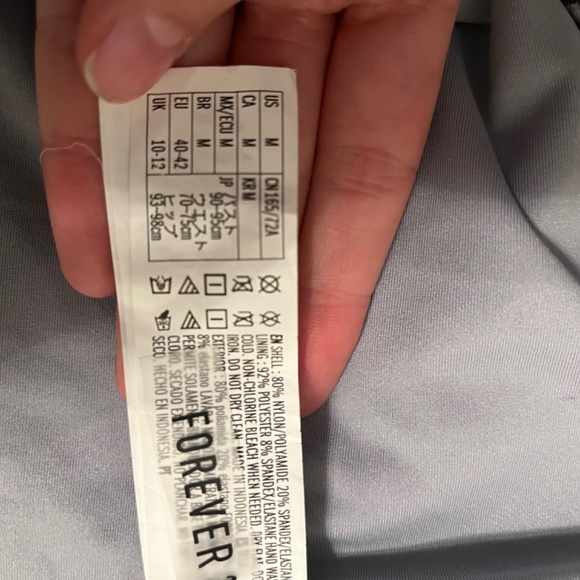 New bikini - Picture 3 of 3